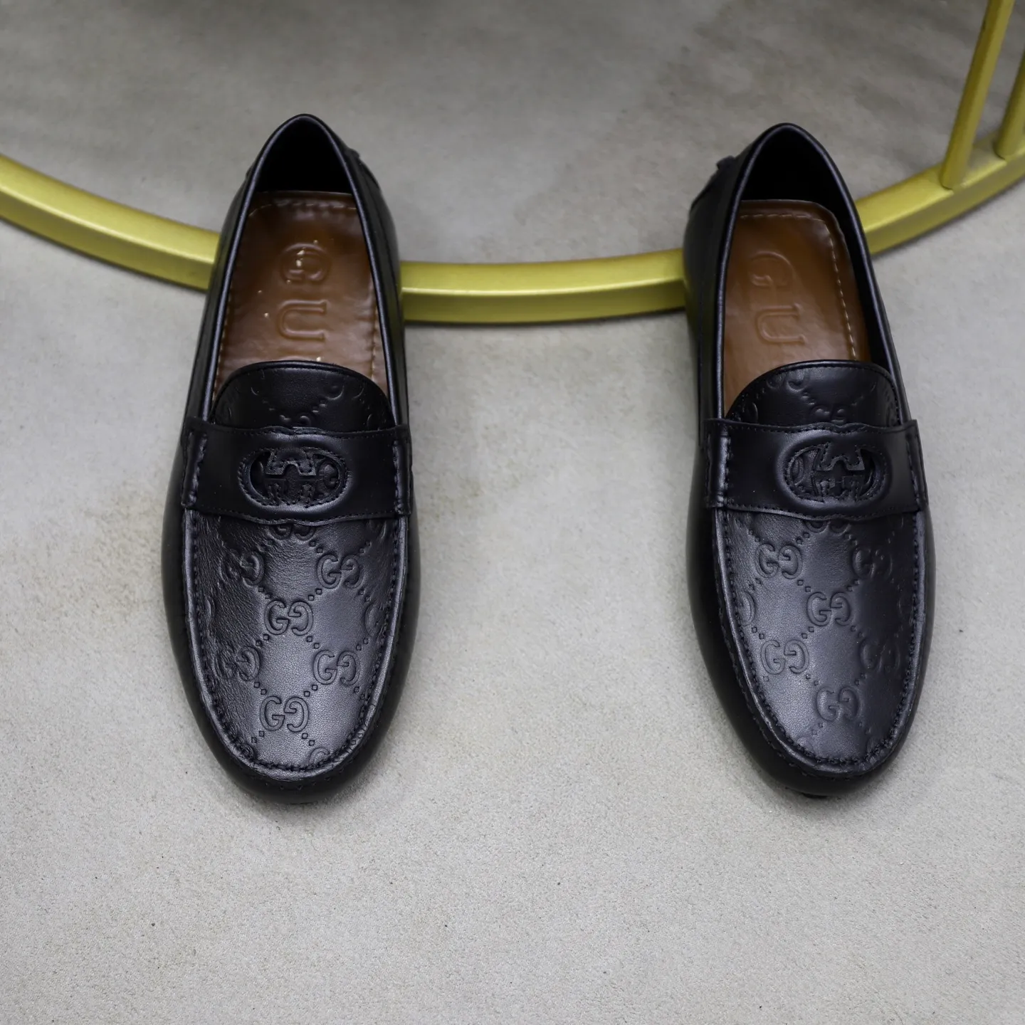 Ex-factory price: 480💰【GUCCI】Gucci ⚠️High-end men’s driving and pedal series ⚠️38-44 (customized for 45) ⚠️All original cowhide leather! Thick and soft! Made entirely of calfskin lining! Rubber sheet anti-slip beanie sole! Three-dimensional package technology! Fashionable and classic! Handicrafts! Original high quality! Feel free to compare!